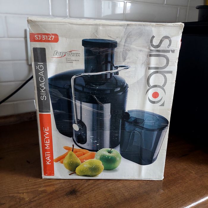 Миксер сатылады. Сок выжималка
