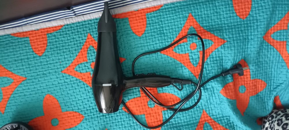 Фен с ионизацией и диффузором