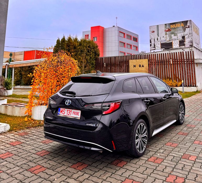 Toyota Corolla 1.8 Hybrid 2022 TVA DEDUCTIBIL Distronic Keyless Camera