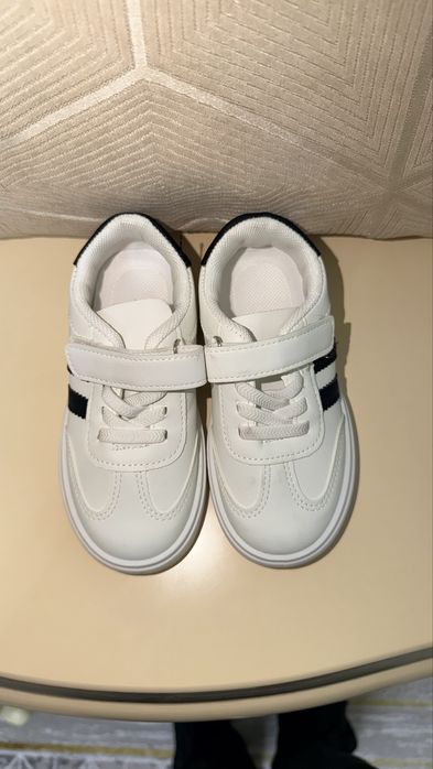 Новые Детские кроссовки