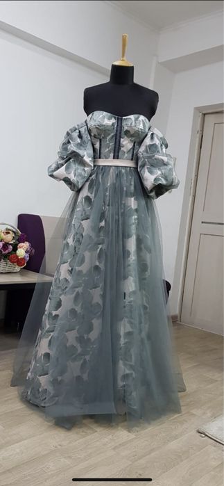 Продам платье ручного пошива