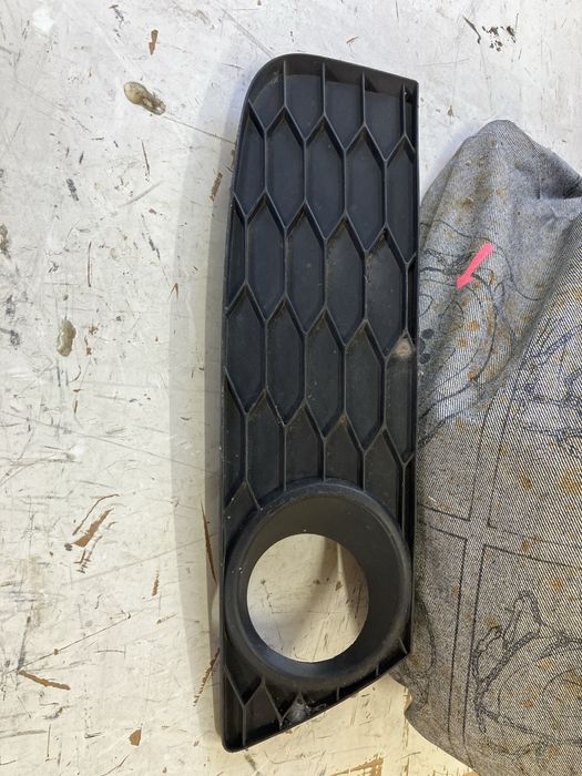 Решетка в броня лява за Honda Civic Хонда Сивик 2012-2017г