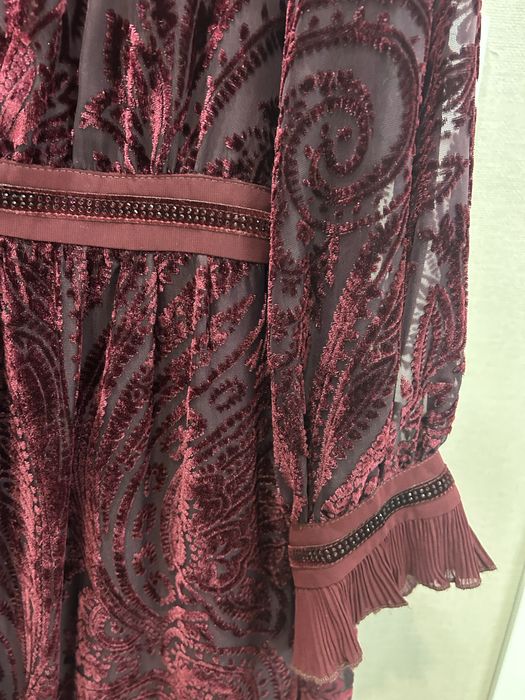 Продается  платье новое  (Турция)