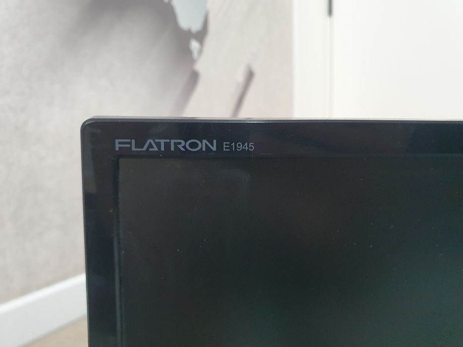 Монитор LG flatron