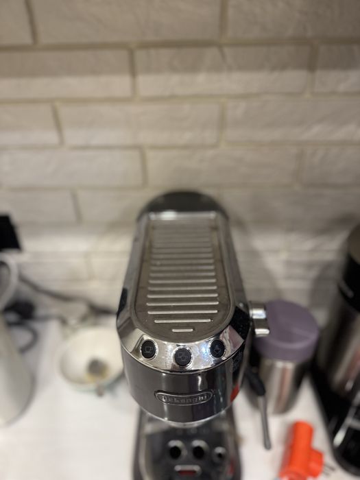 Кофеварка Delonghi