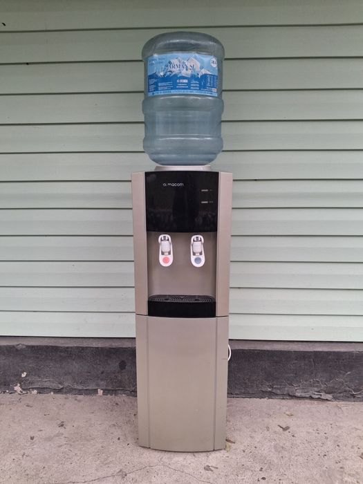 Диспенсер для воды