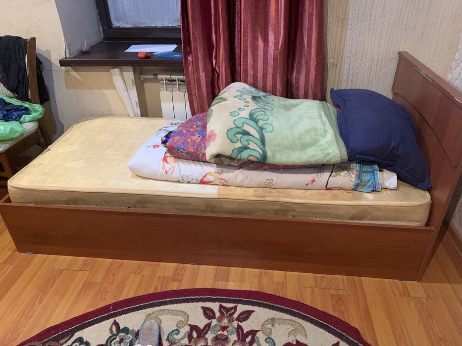 мебель кровать мотрац