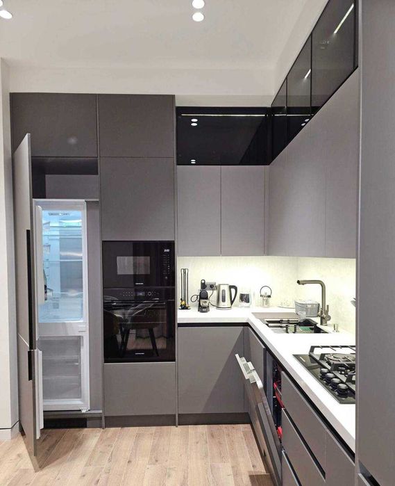 Цена Топовая! Продается 3-комнатная квартира на Ул.Новза!