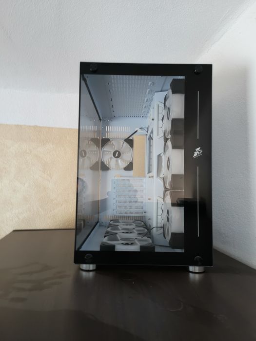 Carcasa PC 6  ventilatoare RGB