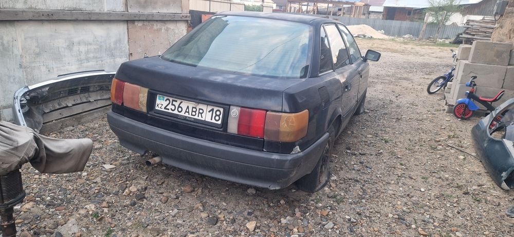 Срочно Продам ауди 80