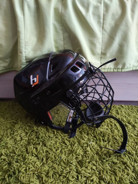 Хокейна каска hejduck