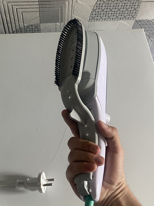 Ручной отпариватель одежды