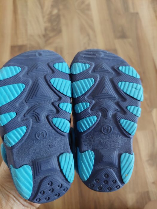 Резиновые тапочки детские
