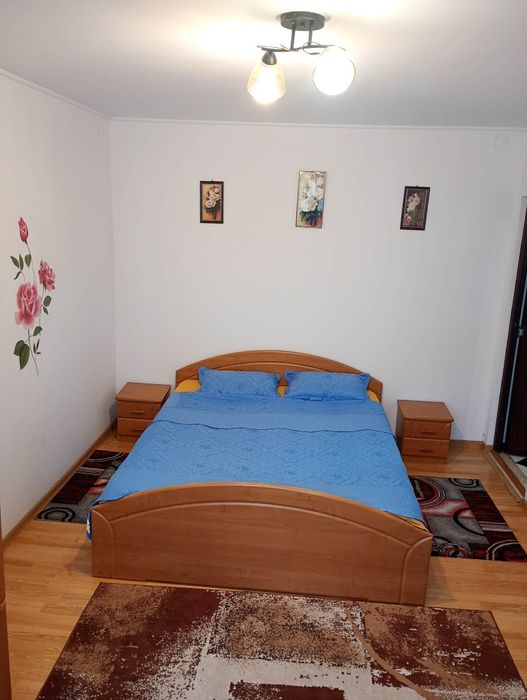 Închiriez apartament cu o camera