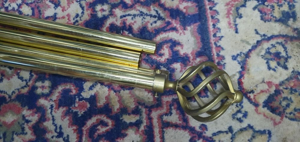 Продам гордину настенную