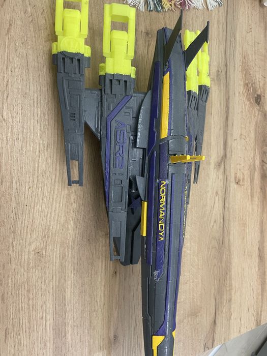 Звездолет Normandya 3D принтиран и ръчно оцветен