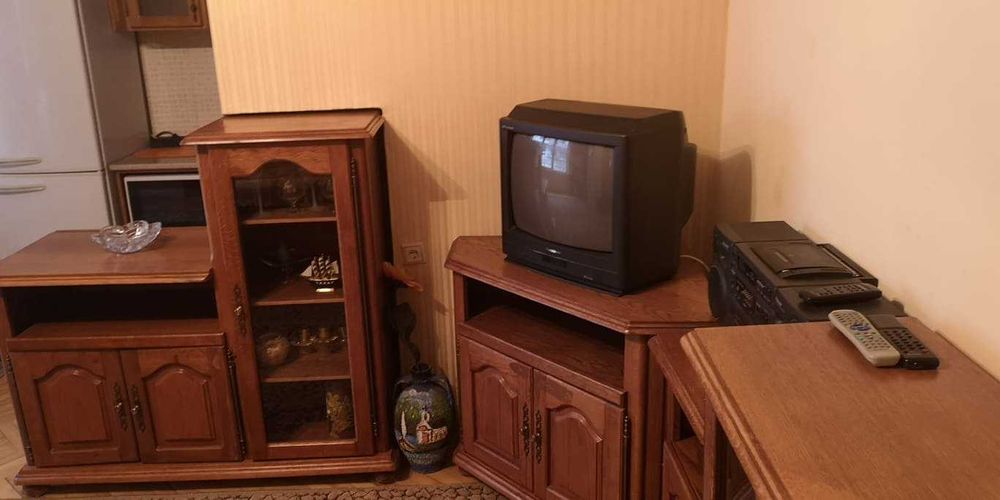 Дава се под наем Тристаен апартамент в Бургас, Център - 90 кв.м за 225 € - Снимка #10