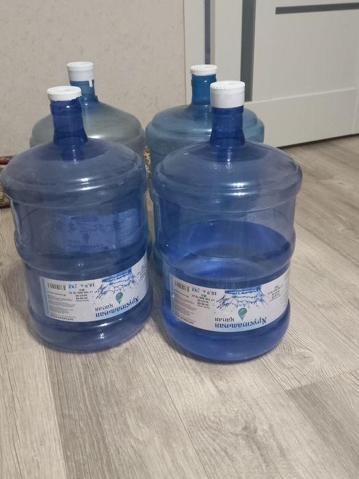 Продам бутыли 18,9