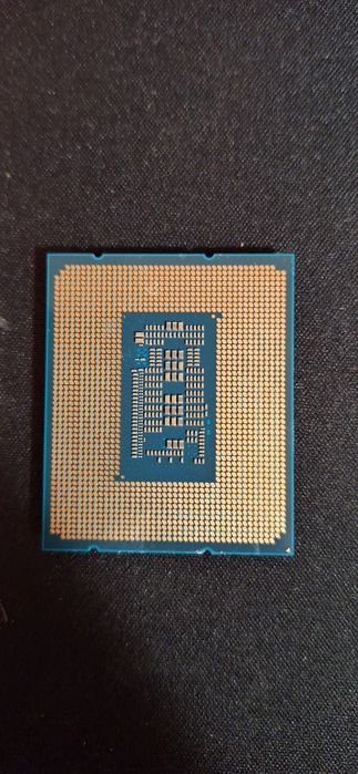 Процесор Intel Core i5-12600K.