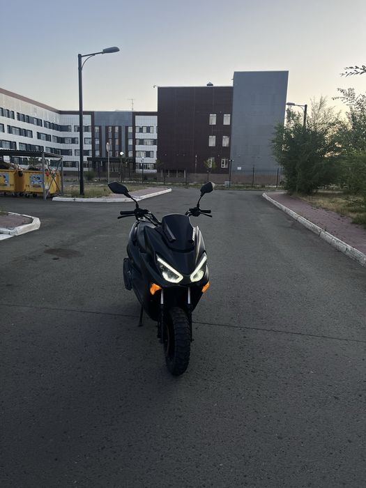 продам мопед maxi lia 150