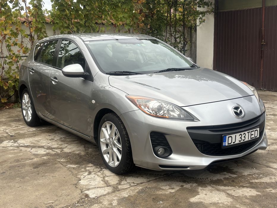 Mazda 3 2012 benzină, 4.600 € — imagine 1