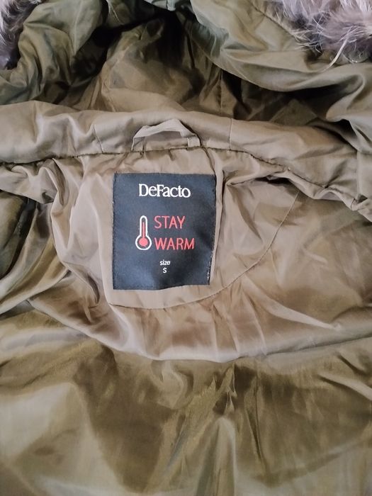 Продам куртку детскую