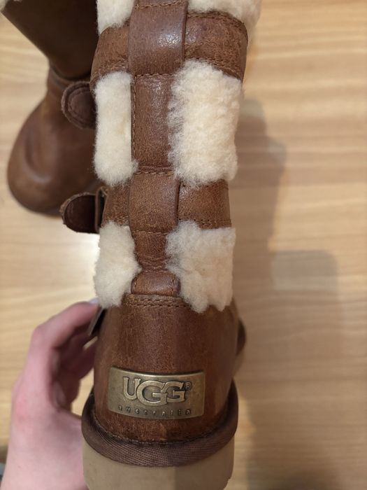 Детски кожени ботуши UGG