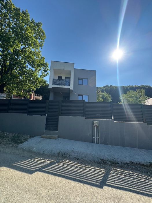 Casa de vanzare STEFANESTI ARGES