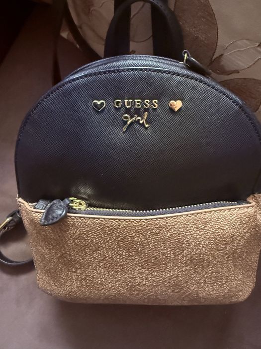 Guess оригинална раничка