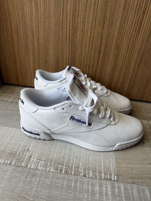 Adidasi Reebok noi bărbați - mărimea 40,5 / 26 cm.