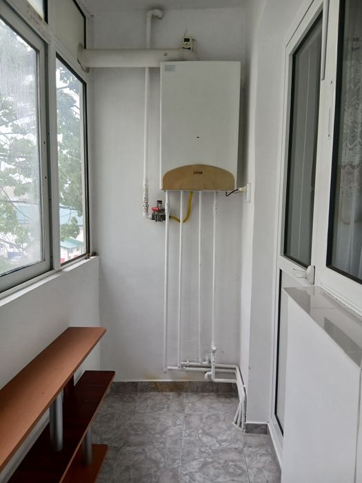 Vind urgent apartament în  Moreni pe strada Tineretului #24