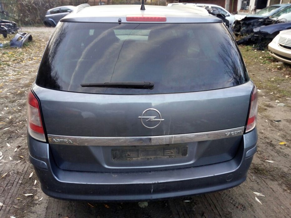 Опел Астра Х комби Z17DTH(НА ЧАСТИ