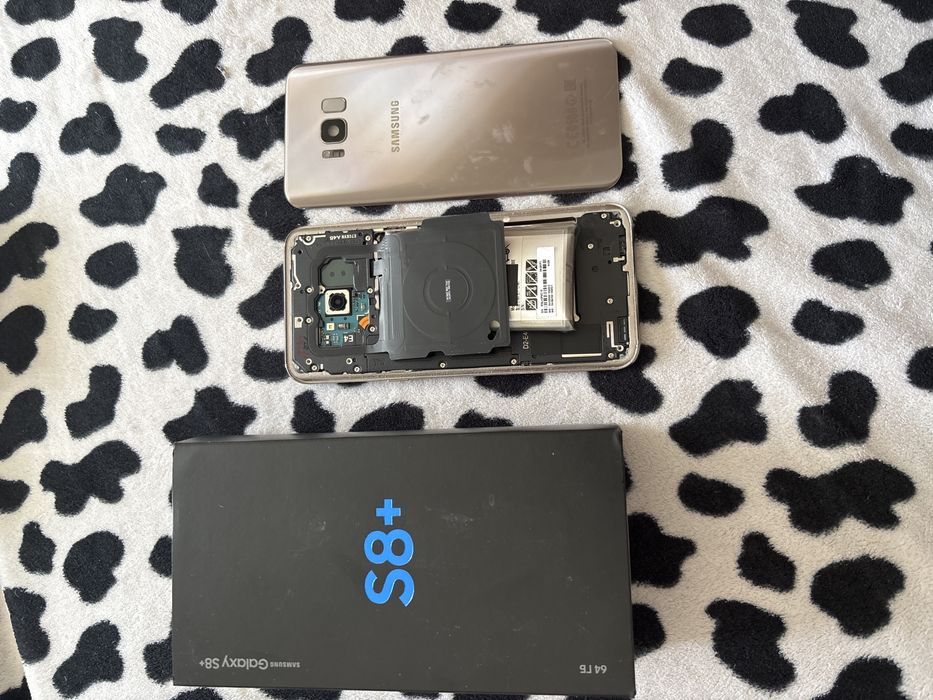 Продам Samsung S8+