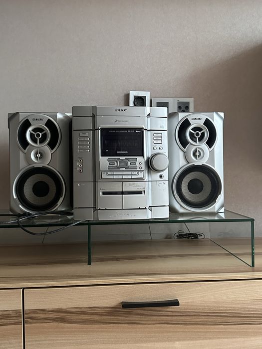 Музыкальный центр Sony