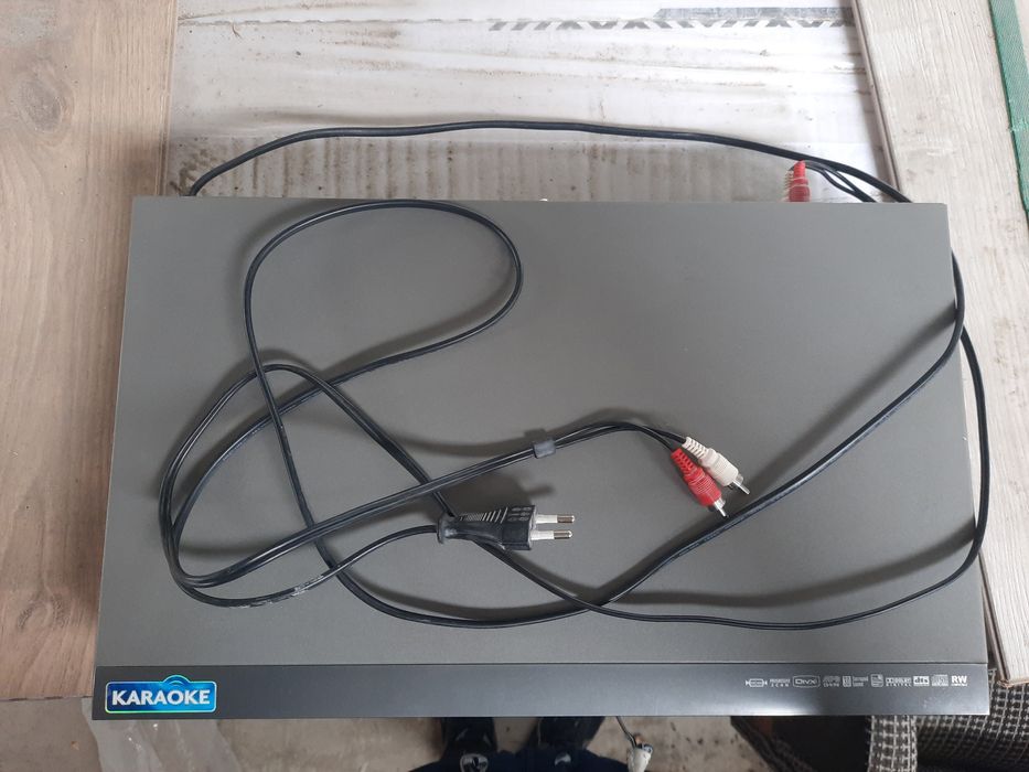 Продаю DVD/VHS-плеер LG DC488,.