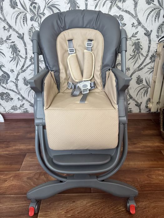 Продам стульчик для кормления