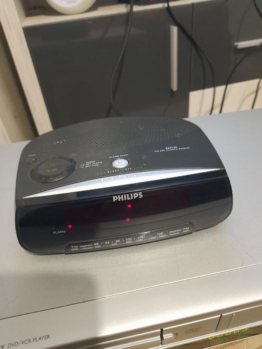 Aparat radio cu ceas și alarma PHILIPS
