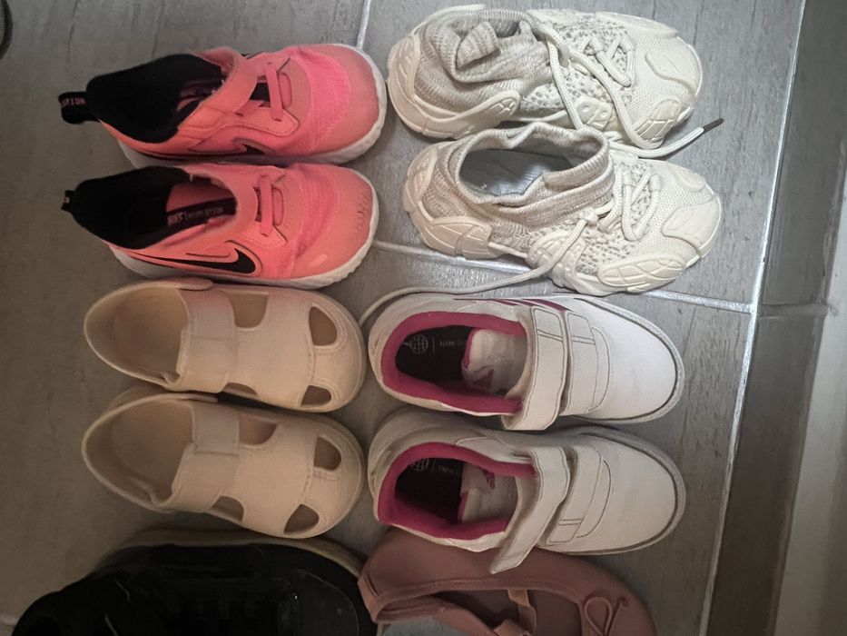 Детски обувки 13 чифта размери от 26-29