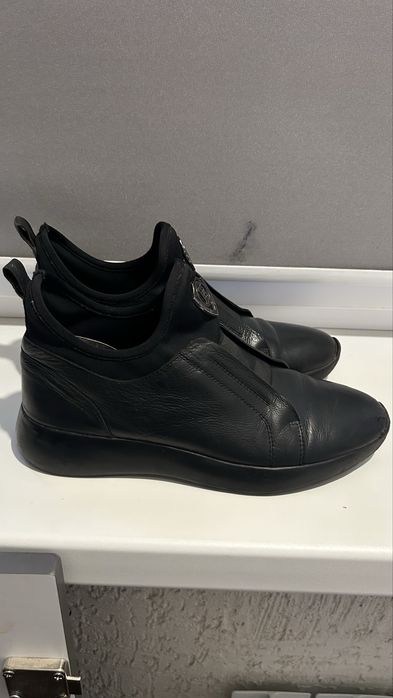 Продам ботинки осенние