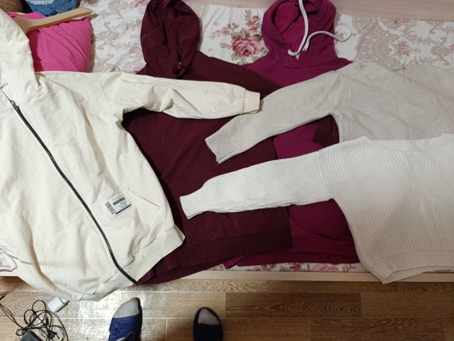 Женские вещи символически