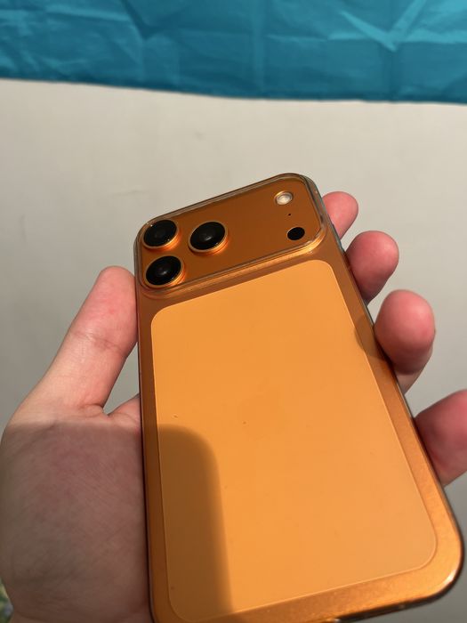 Iphone 11 корпусе 17 pro обмен