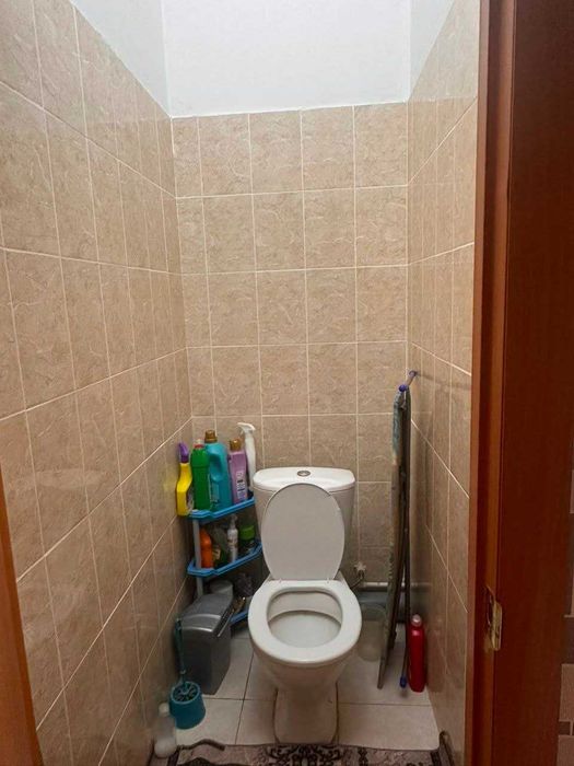 продается 1 комнатная на КЖБИ