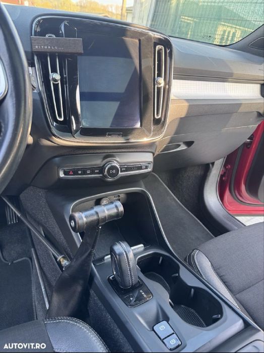 Vând Volvo xc 40 modificat pentru Handicap suventie stat
