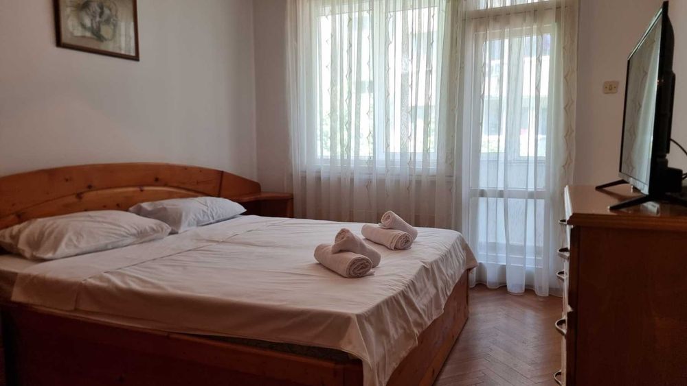 Дава се под наем Двустаен апартамент в Варна, Център - 70 кв.м за 458.49 € - Снимка #6