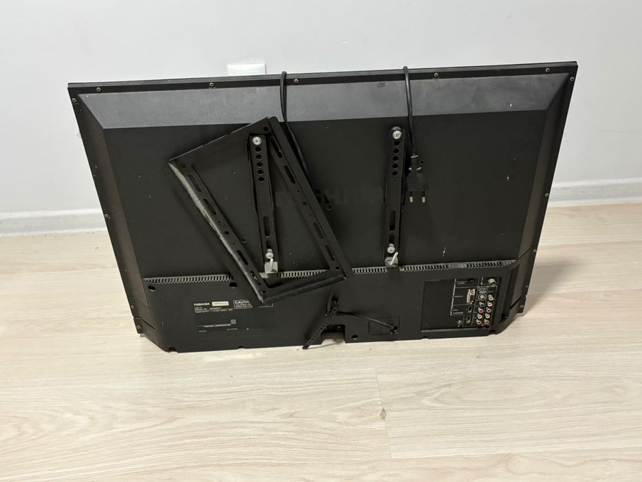 Продам телевизор Toshiba