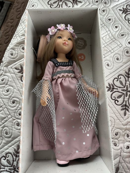 Чисто нова дизайнерска кукла Reina