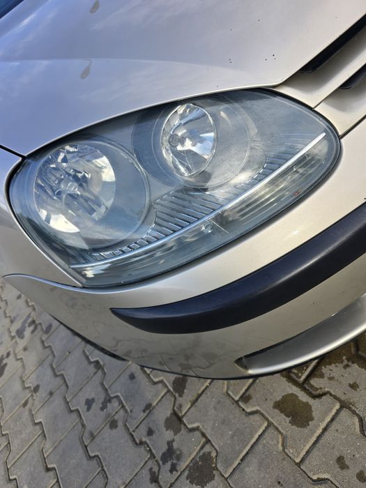 Vând golf 5 cu motor de 1.9 diesel