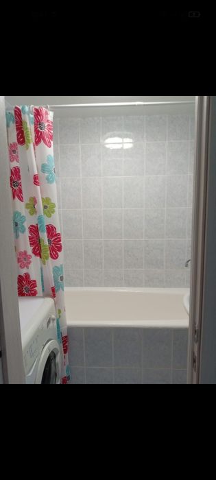 Сдам 2-ух комнатную возле цума