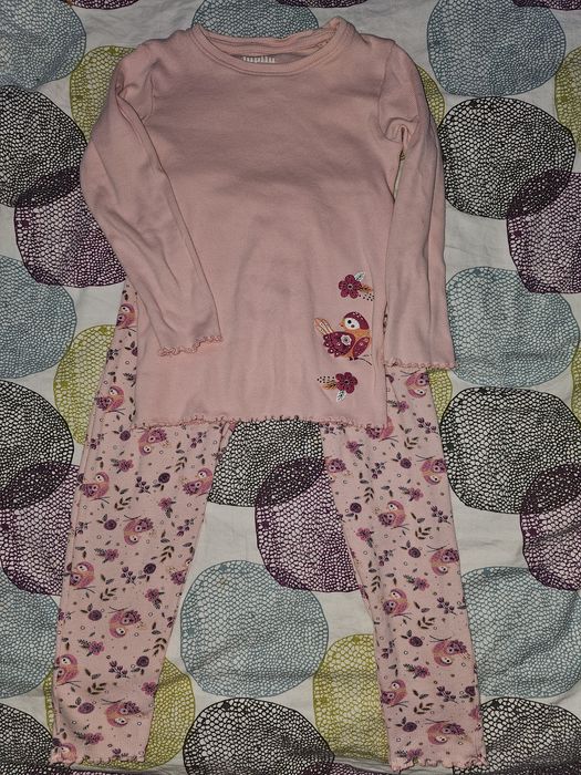 Много дрешки за момиче размер 104/110