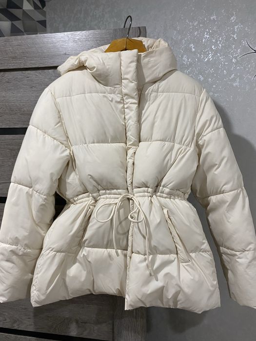 Продам куртку женскую